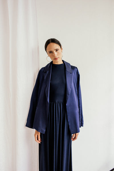 blauer Blazer aus Seide