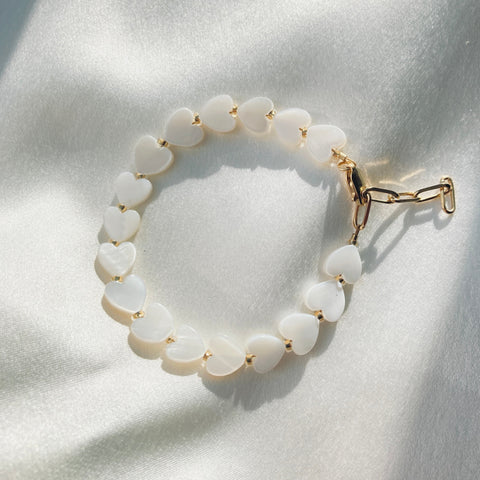 Weißes Herz-Armband