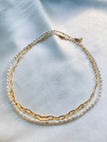 Row Necklace